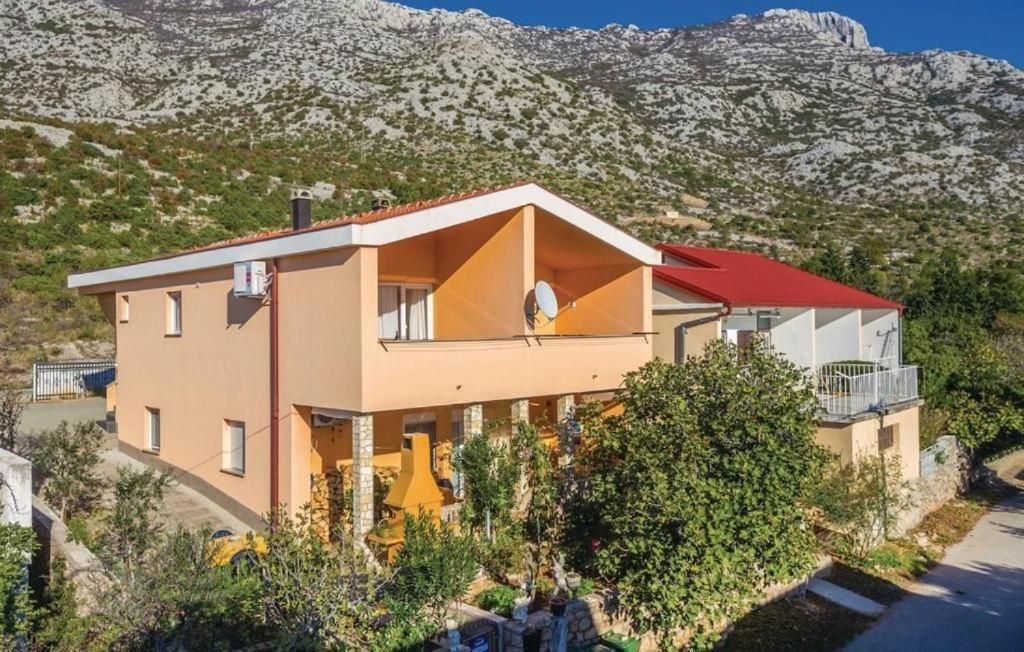 Apartmani Ivankovic Karlobag Esterno foto