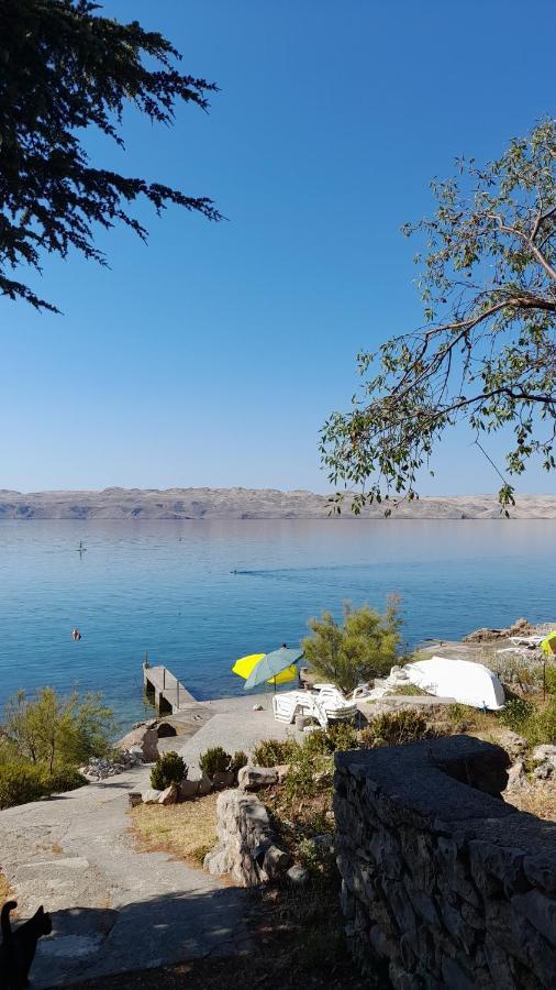 Apartmani Ivankovic Karlobag Esterno foto