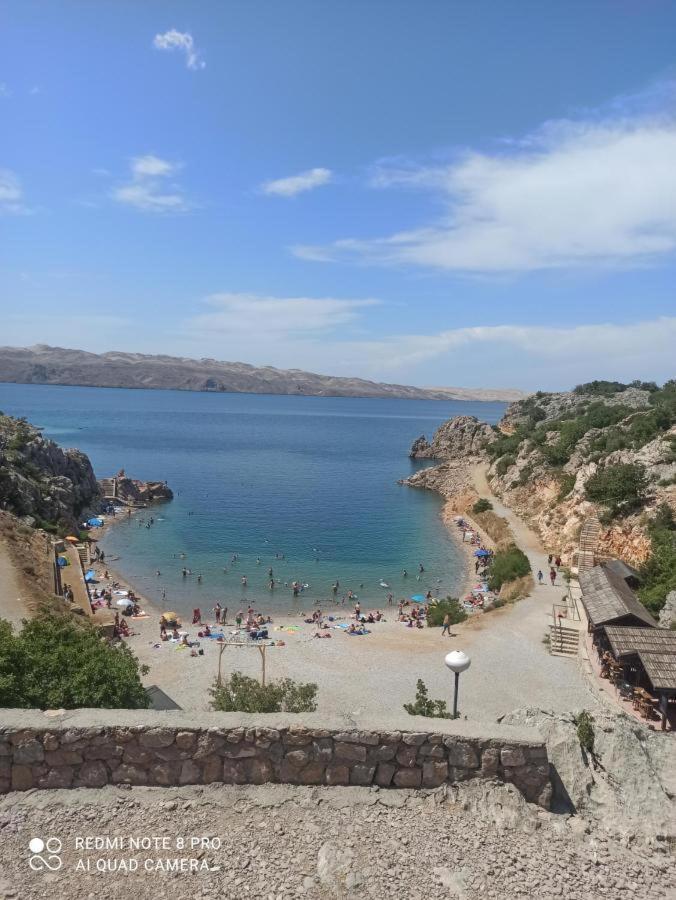 Apartmani Ivankovic Karlobag Esterno foto