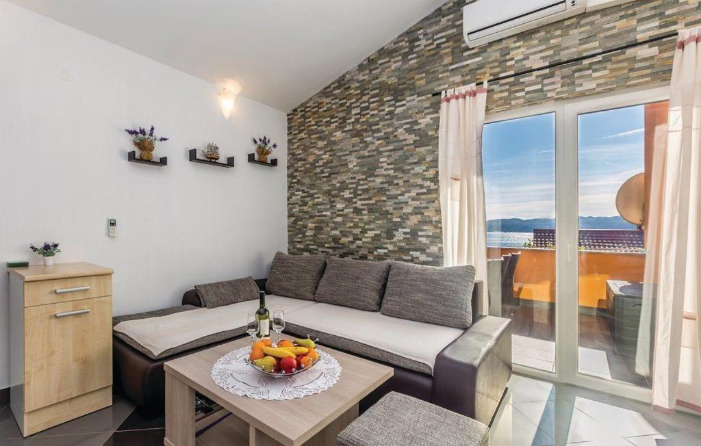 Apartmani Ivankovic Karlobag Esterno foto