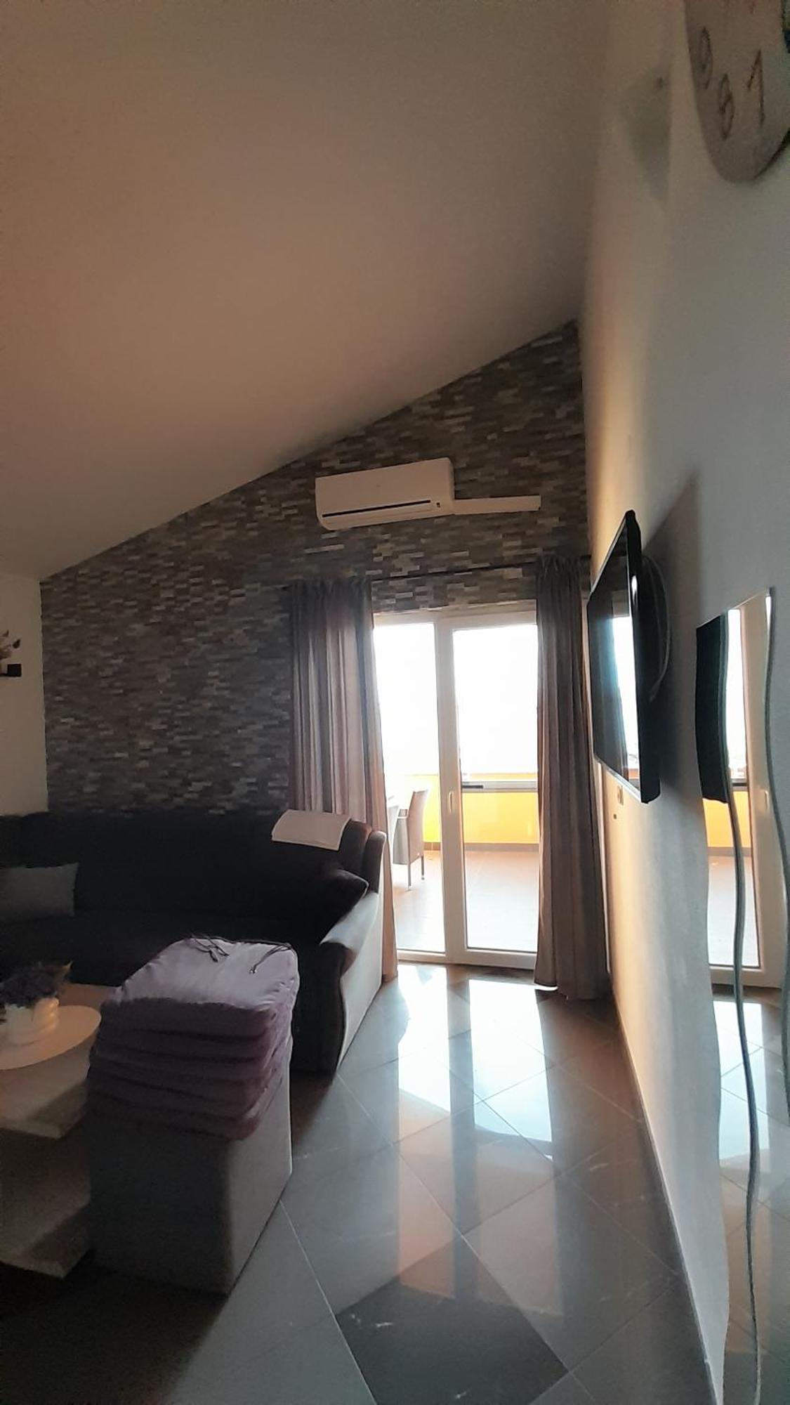 Apartmani Ivankovic Karlobag Camera foto